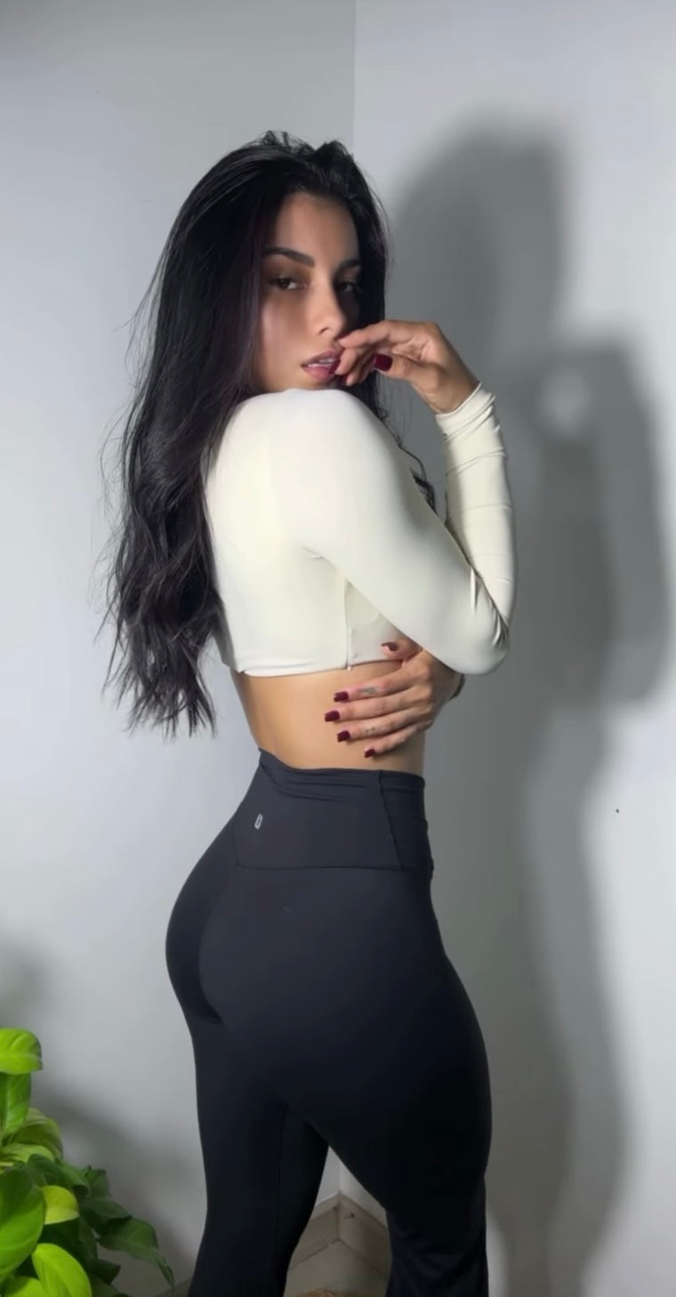 Top SquareFit Crema – Manga Larga