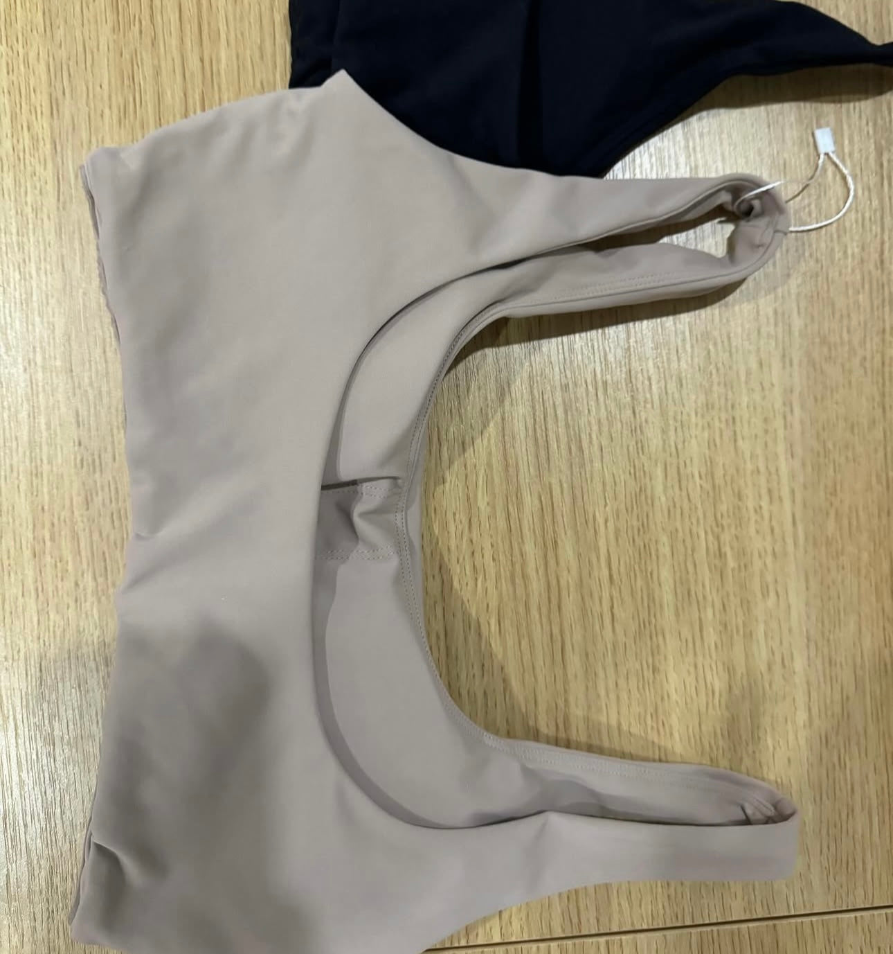 Top Deportivo Essential LIV